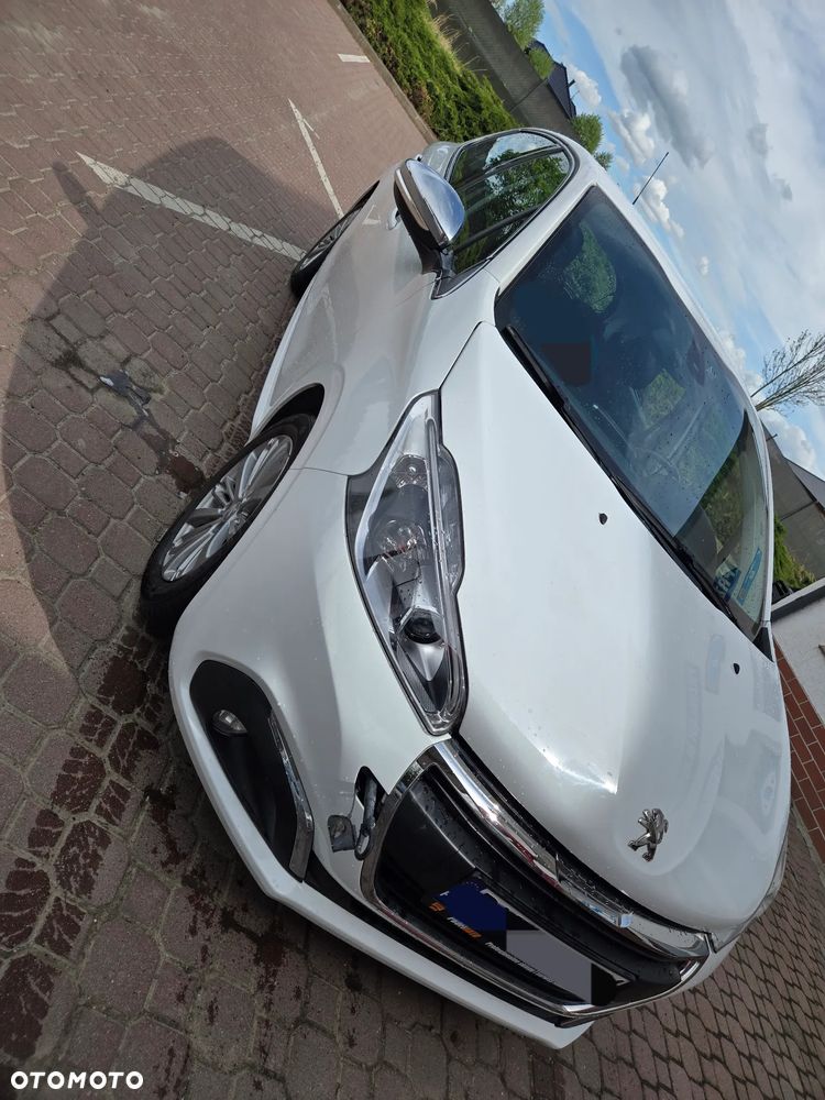 Peugeot 208 1.2 PureTech Allure S&S - 3