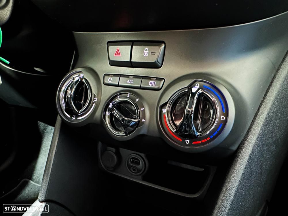 Peugeot 2008 1.2 PureTech Allure - 30