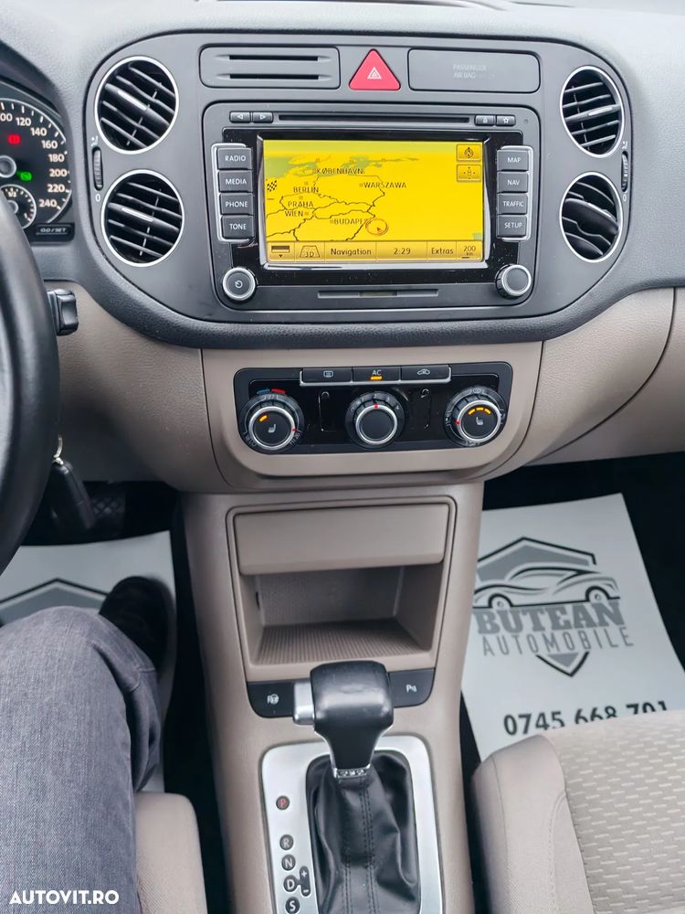 Volkswagen Golf Plus 2.0 TDI DSG Comfortline - 18