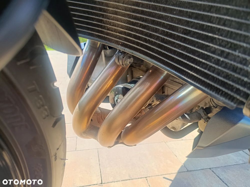 Suzuki GSX 1000 - 19