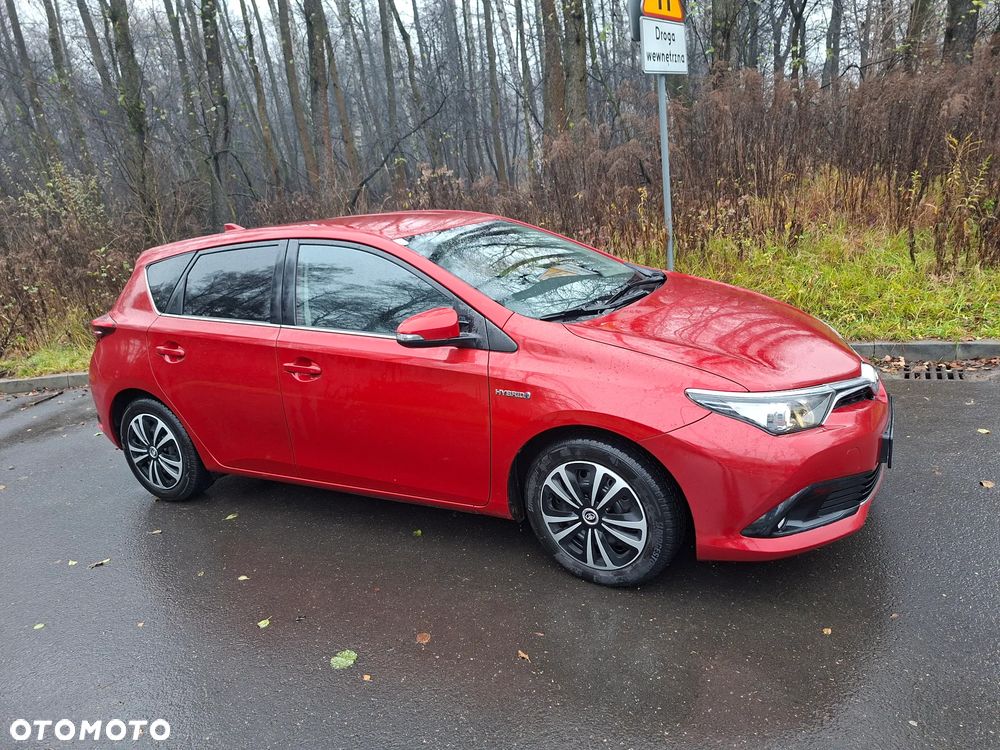 Toyota Auris 1.8 VVT-i Automatik Edition - 2