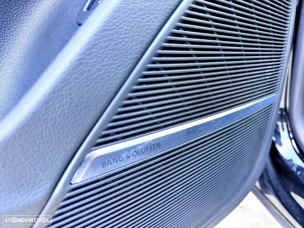 Audi RS Q8 4.0 TFSI quattro Tiptronic - 28