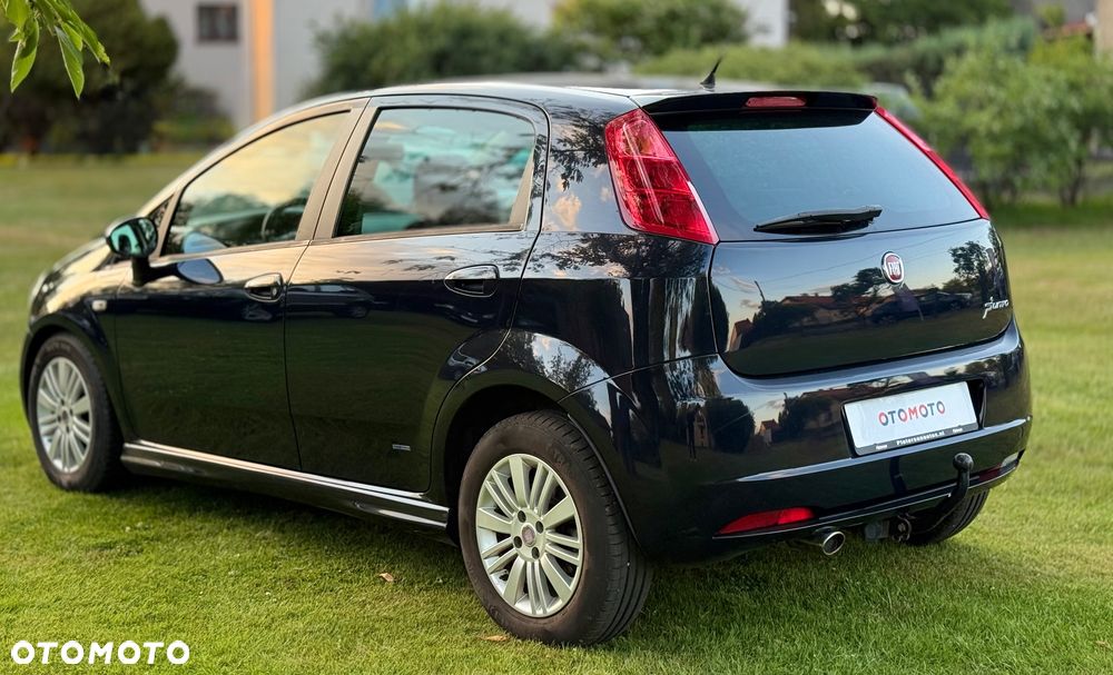 Fiat Grande Punto - 10