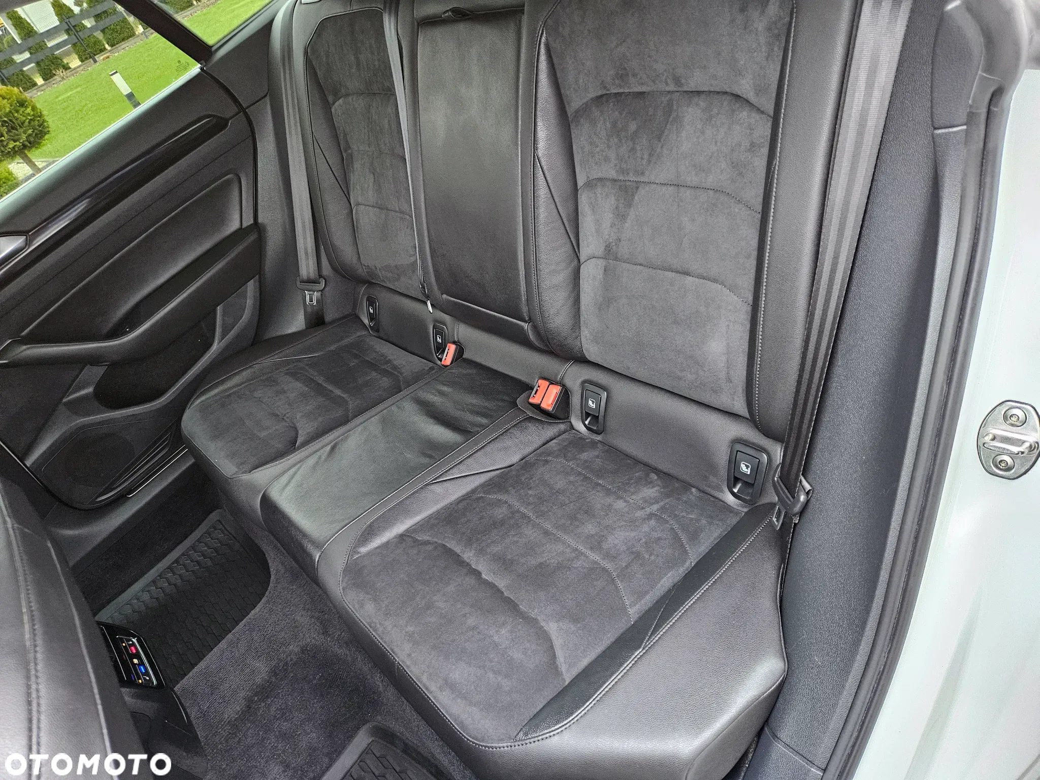 Volkswagen Arteon 2.0 TDI Bi-Turbo SCR 4Mot Elegance DSG - 9