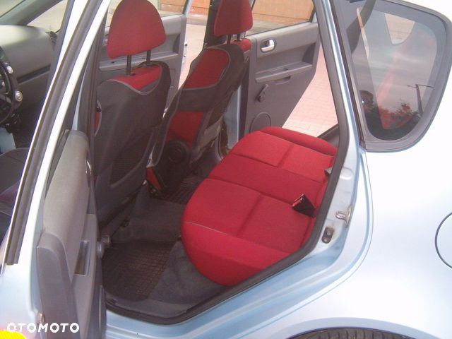 Mitsubishi Colt - 20