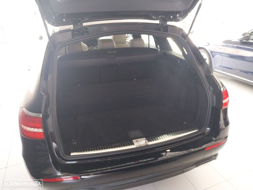 Mercedes-Benz E 300 de 4Matic 9G-TRONIC Exclusive - 12