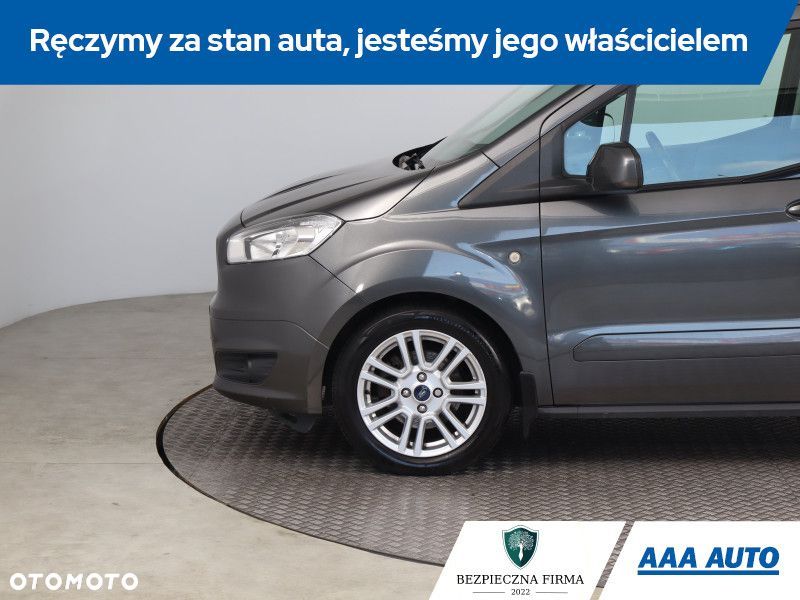 Ford Tourneo Courier - 16