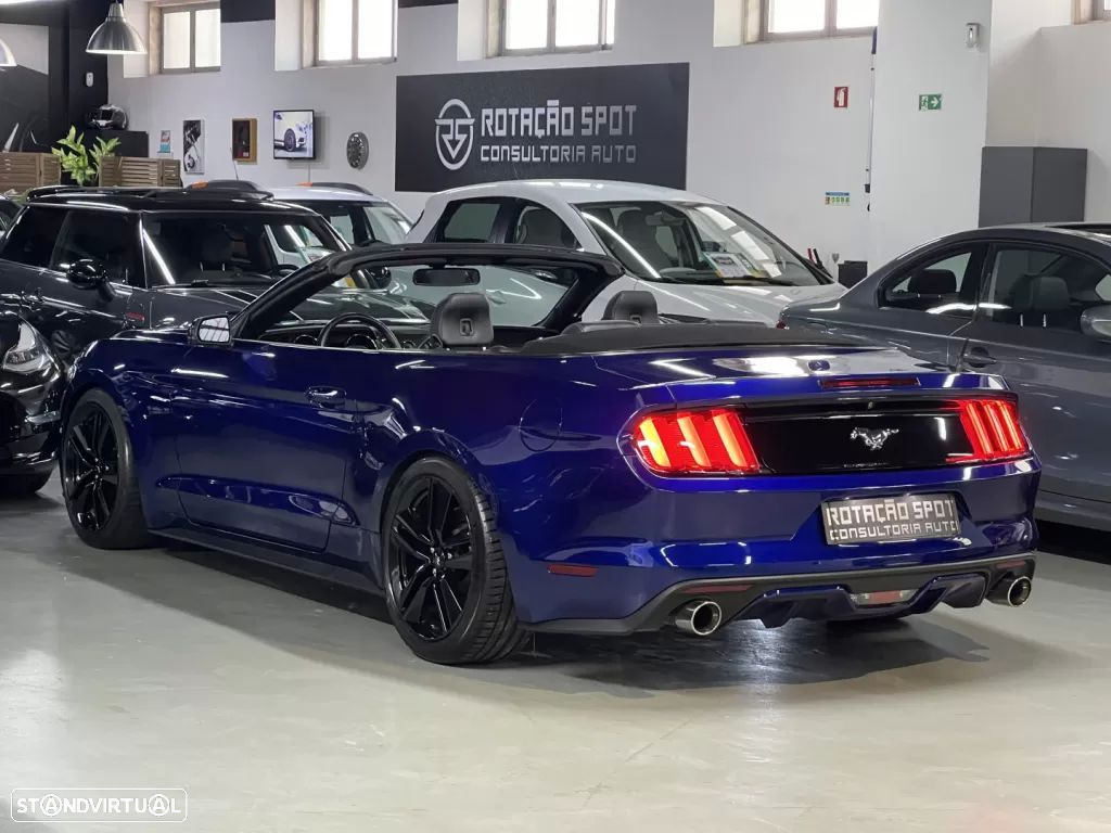 Ford Mustang 2.3i EcoBoost Aut. - 48