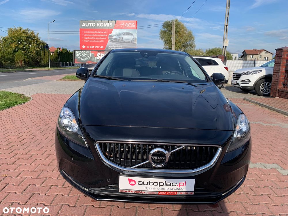 Volvo V40 T2 Momentum - 4