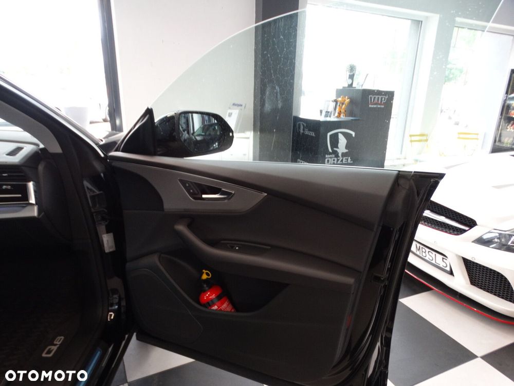 Audi Q8 - 31