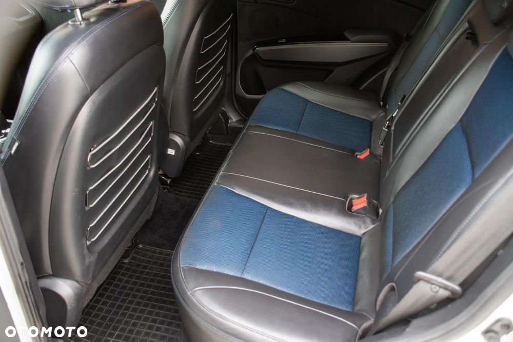 SsangYong/KGM XLV - 6