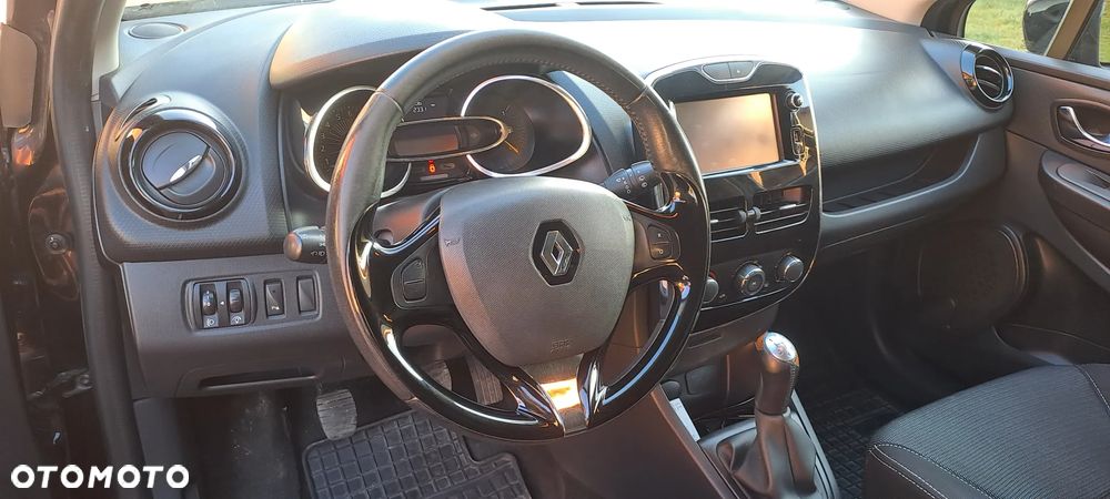 Renault Clio 1.2 16V 75 Experience - 8