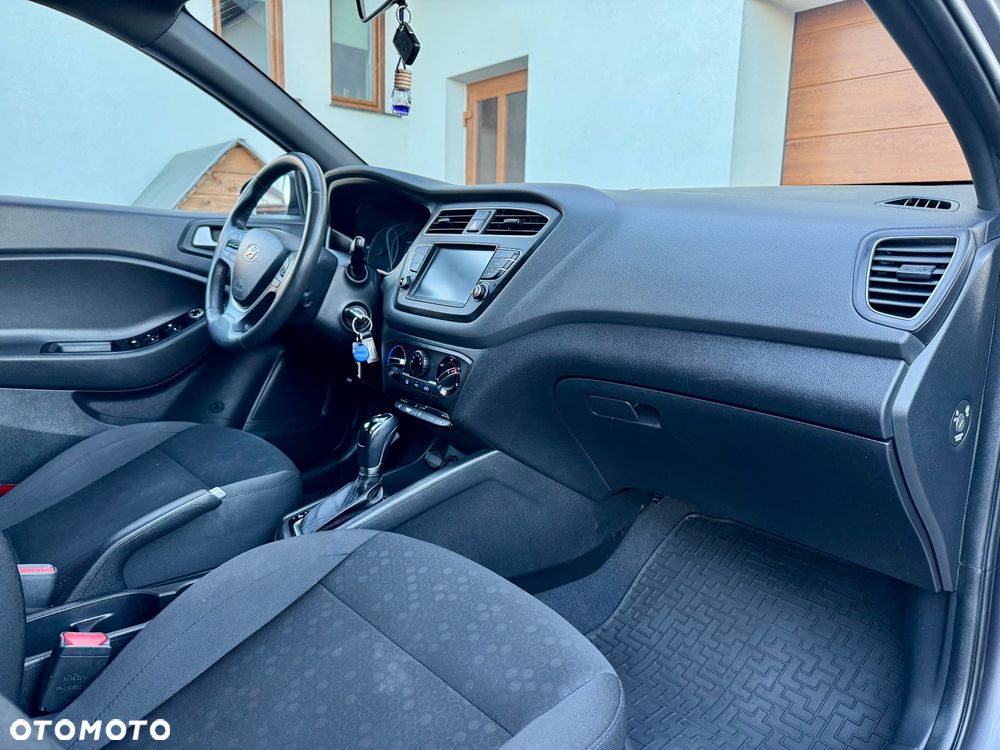 Hyundai i20 - 8