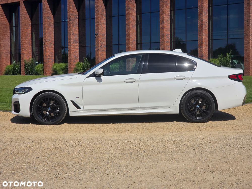 BMW Seria 5 520d xDrive mHEV sport - 4