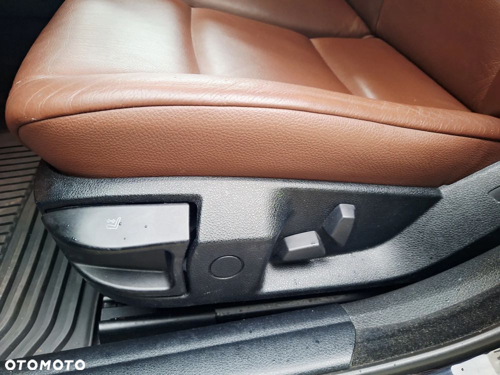 BMW Seria 5 520d - 14