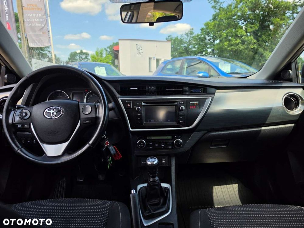Toyota Auris - 33