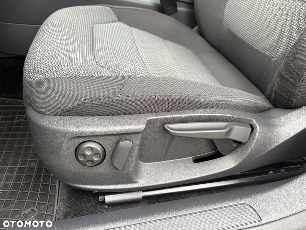 Volkswagen Passat ver-1-4-tsi-bmt-comfortline - 17