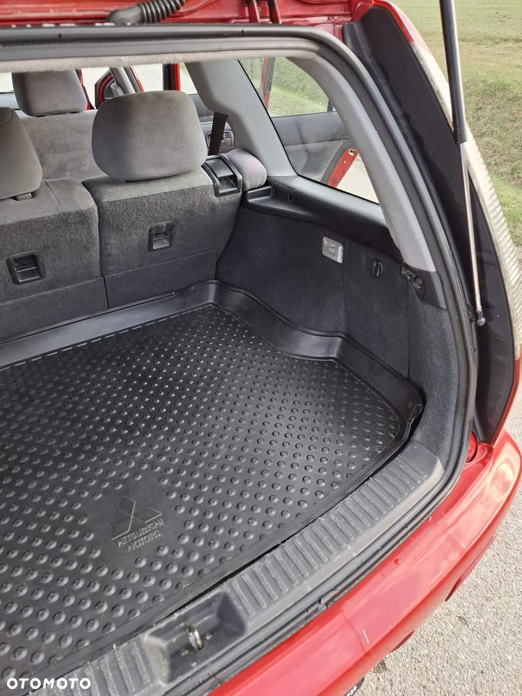 Mitsubishi Lancer 1.6 Intense - 28