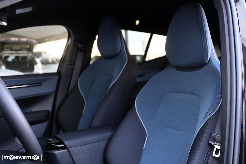 Volvo EX30 69 kWh Single Motor Extended Range Plus - 8