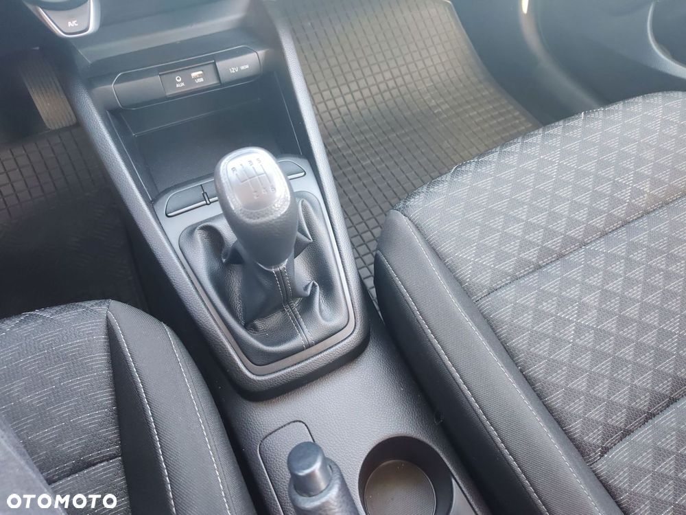 Kia Rio 1.4 M - 15