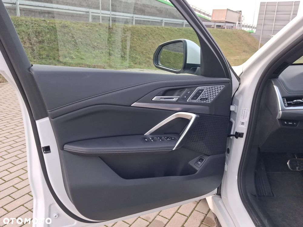 BMW X1 sDrive18d M Sport - 12