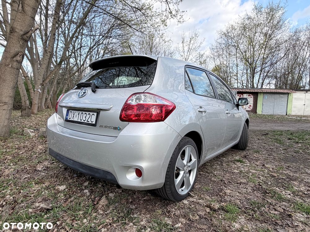 Toyota Auris 1.8 HSD Luna - 4