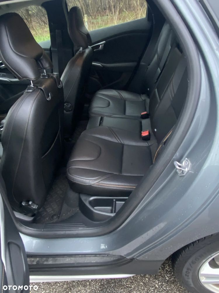 Volvo V40 T3 Drive-E Momentum - 30