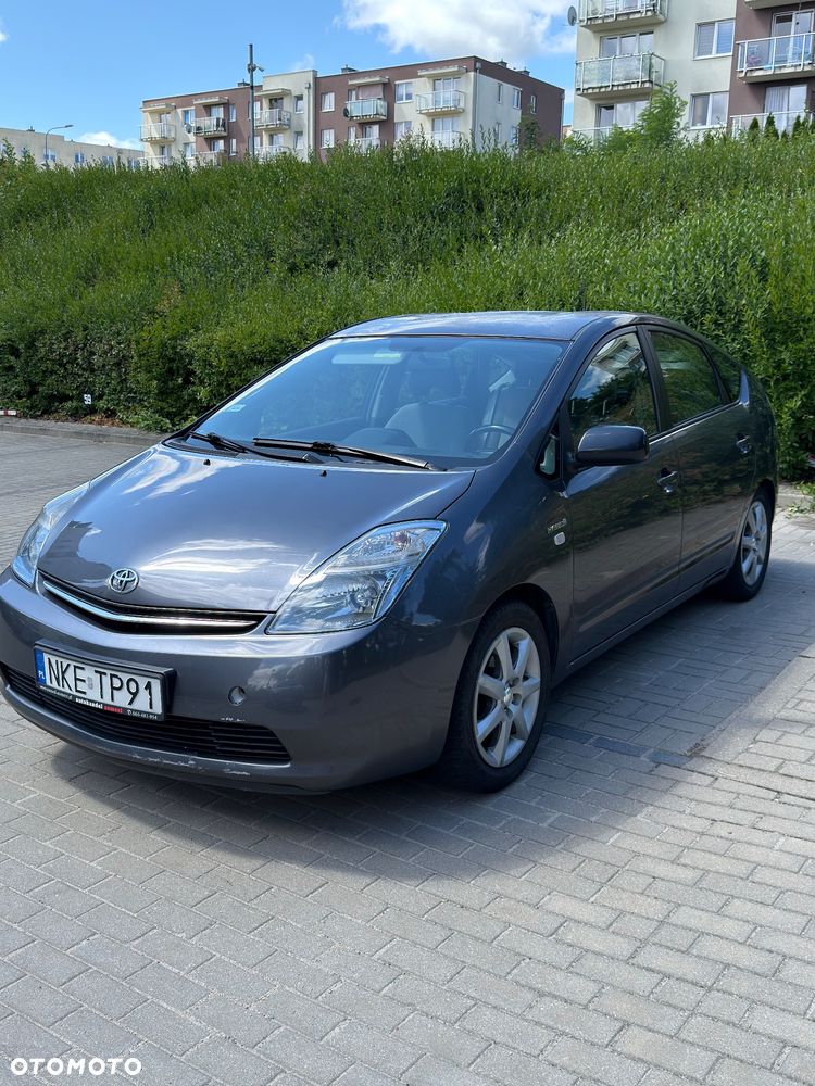 Toyota Prius 1.5 VVT-i Prestige - 1