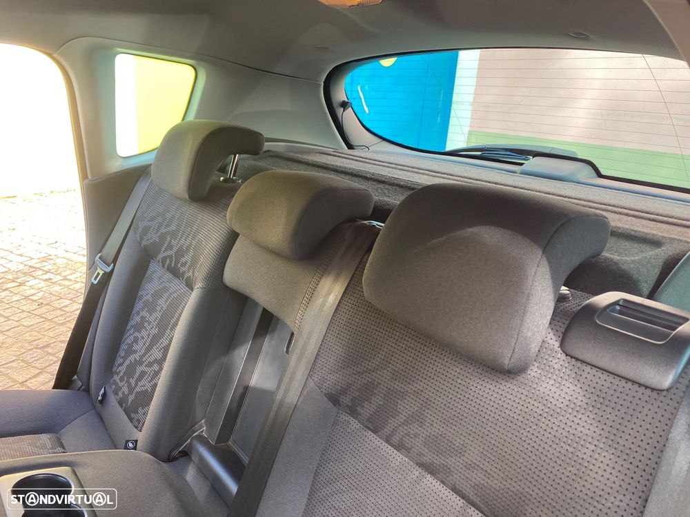 Peugeot 3008 1.6 HDi Active - 30