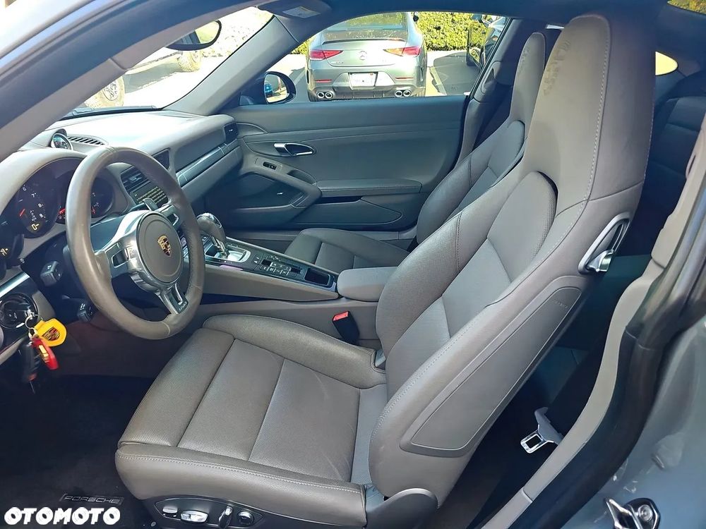Porsche 911 Carrera 4S PDK - 7