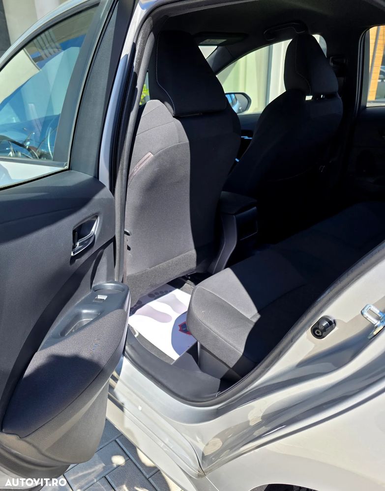 Toyota Corolla 1.8 Business Edition - 16