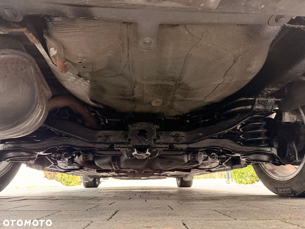 Mazda 5 2.0 Exclusive - 23