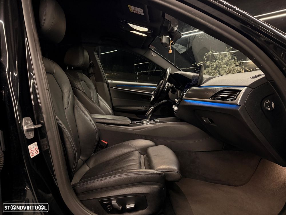 BMW 520 e Pack M - 10