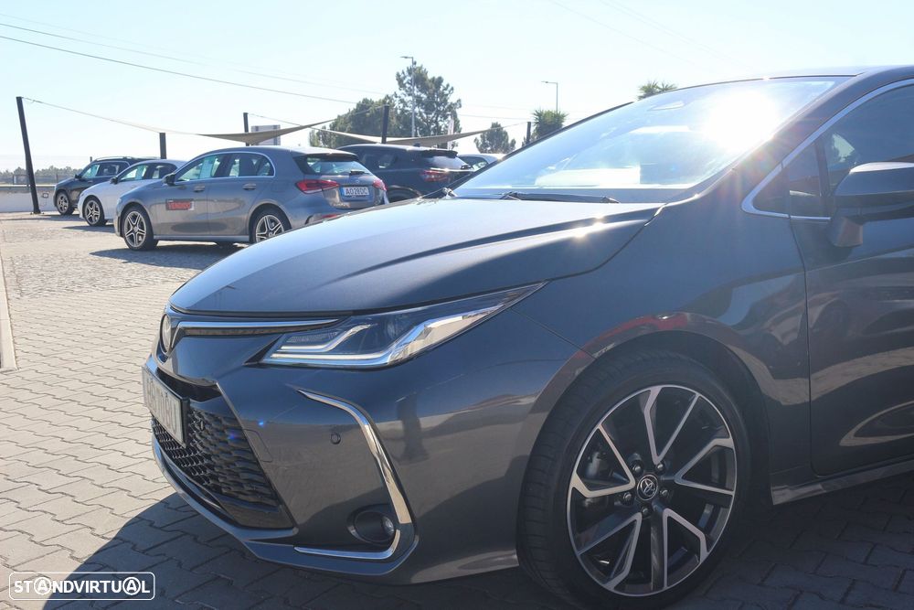 Toyota Corolla SD 1.8 Hybrid Luxury - 11
