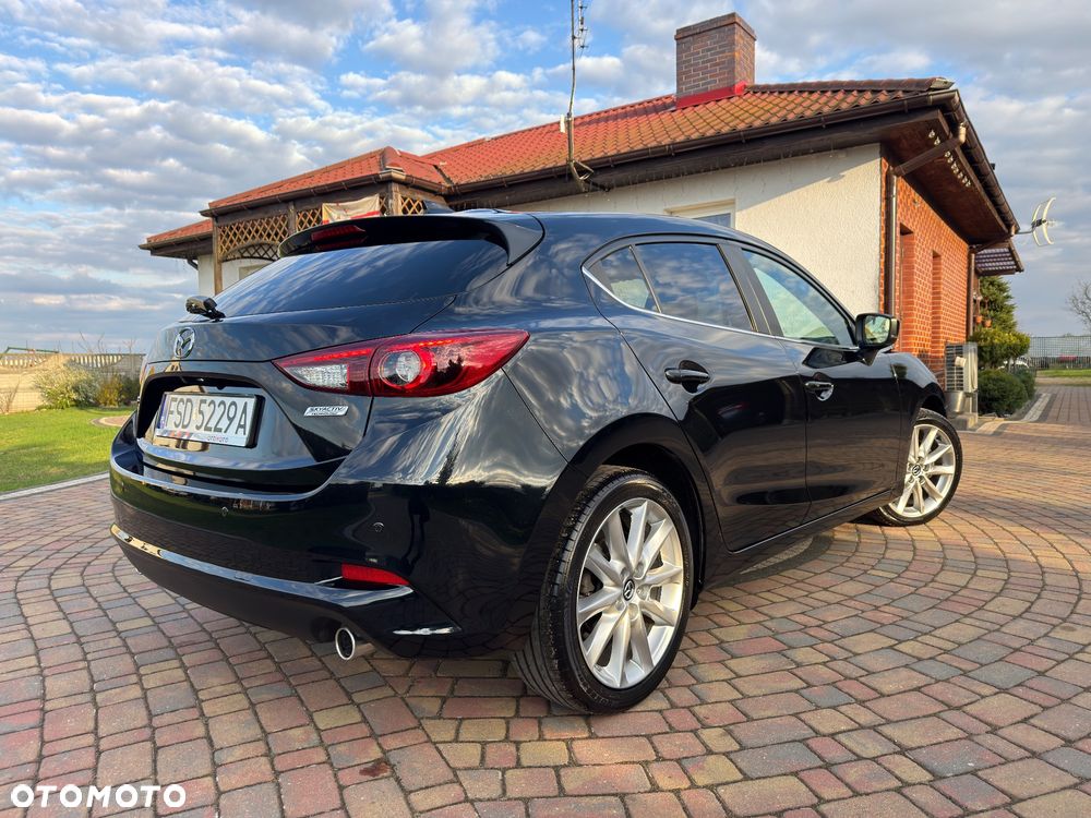 Mazda 3 - 8