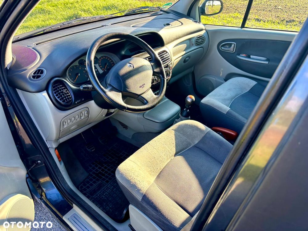 Renault Scenic - 6