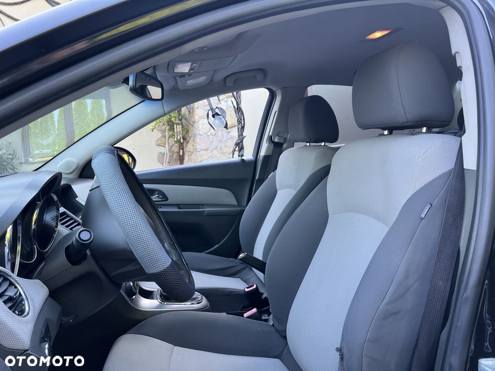 Chevrolet Cruze 2.0 LT - 34