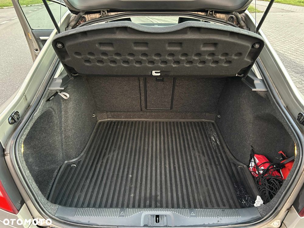 Skoda Octavia 1.4 TSI Ambiente DSG - 11