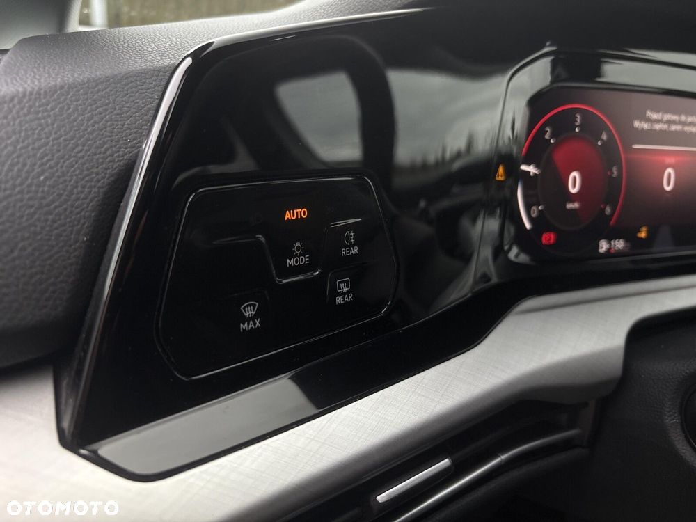 Volkswagen Golf 2.0 TDI Life - 13