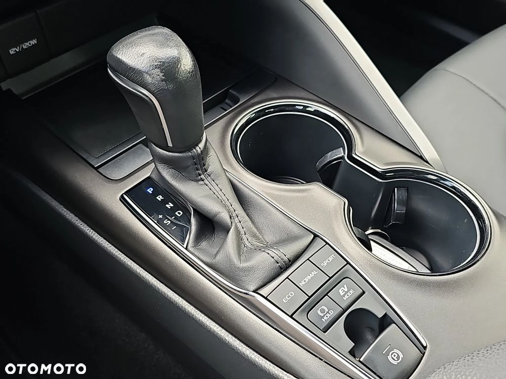Toyota Camry 2.5 Hybrid Prestige CVT - 26