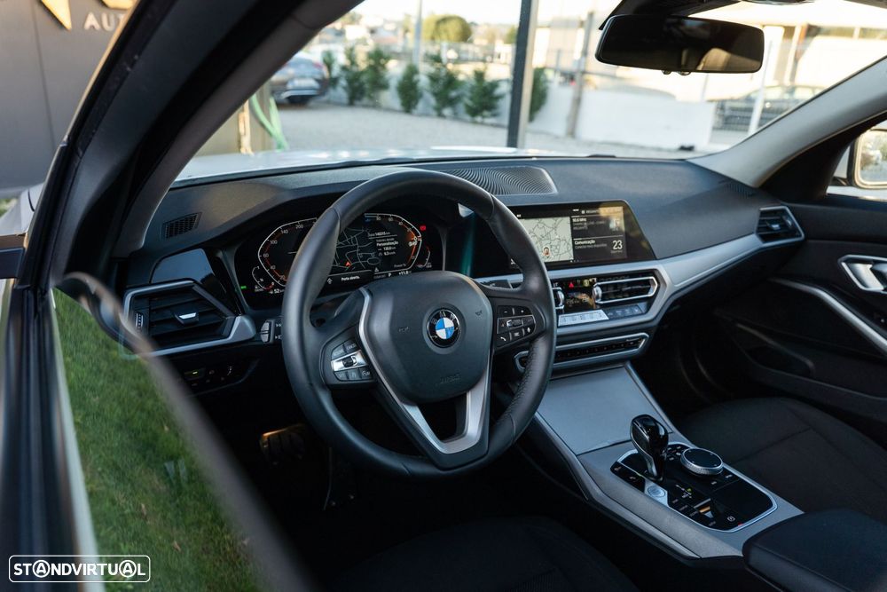 BMW 320 d Line Sport Shadow Auto - 9