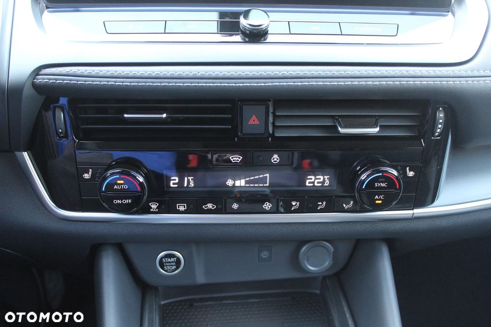 Nissan Qashqai 1.3 DIG-T MHEV N-Connecta Xtronic - 11