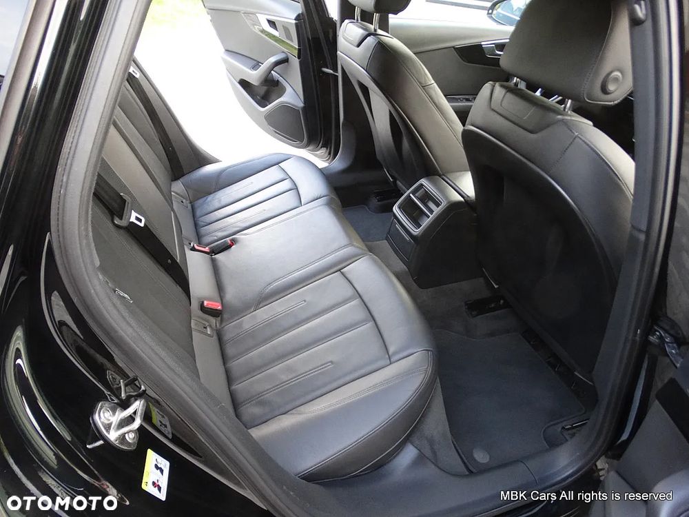 Audi A4 Limousine 2.0 TFSI ultra S tronic sport - 33