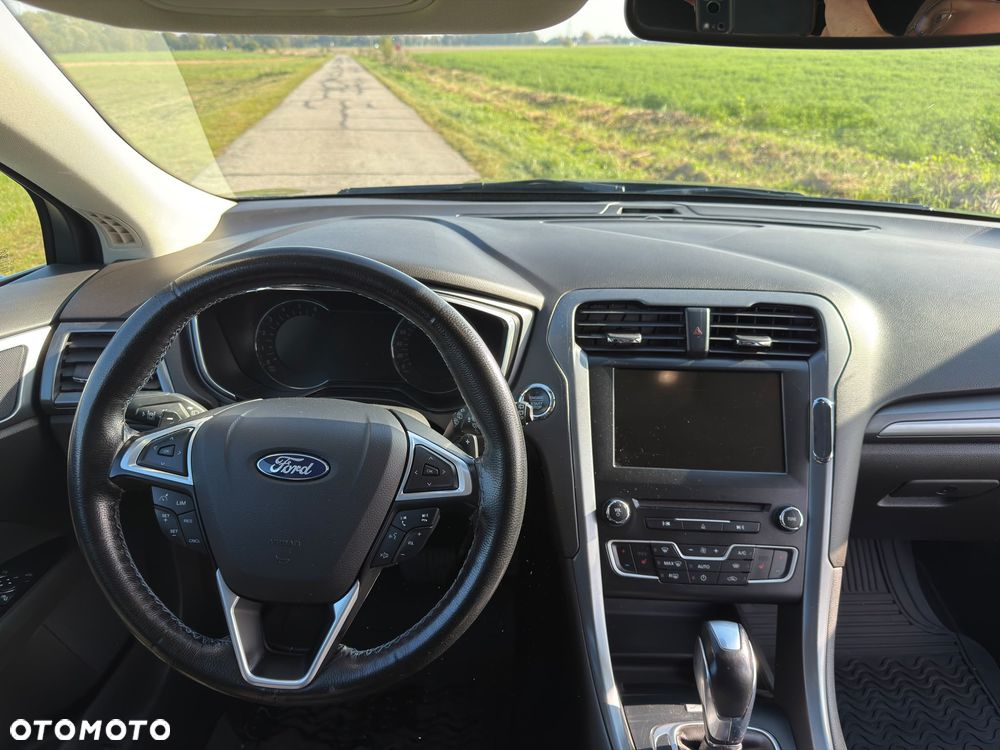 Ford Mondeo - 33
