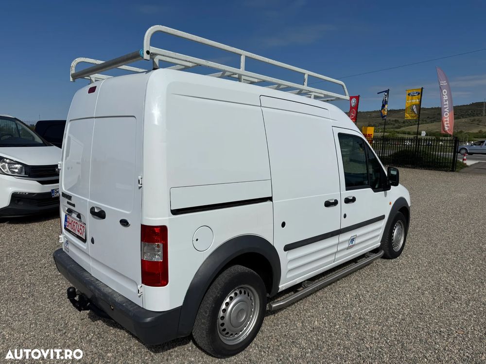 Ford CONECT - 3