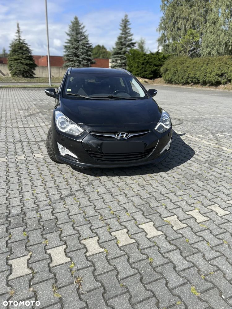 Hyundai i40 i40cw 1.7 CRDi Fifa World Cup Edition - 1