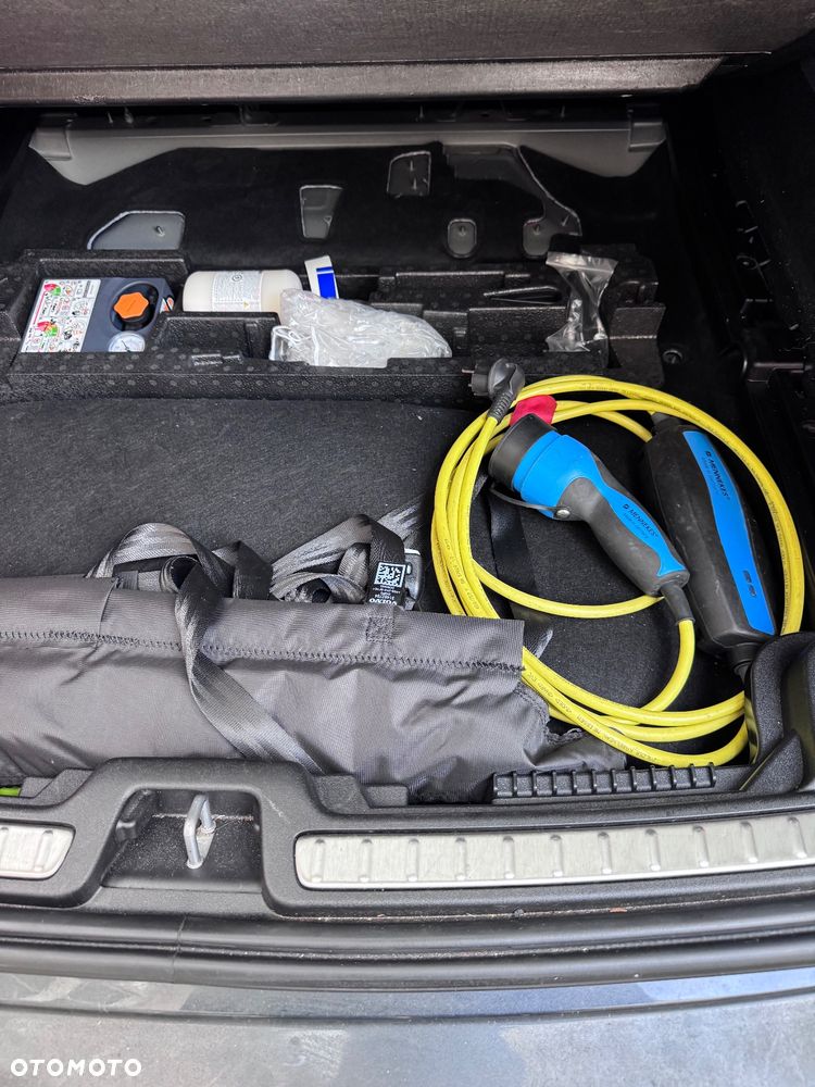 Volvo V60 T6 AWD Twin Engine Geartronic Momentum Pro - 23