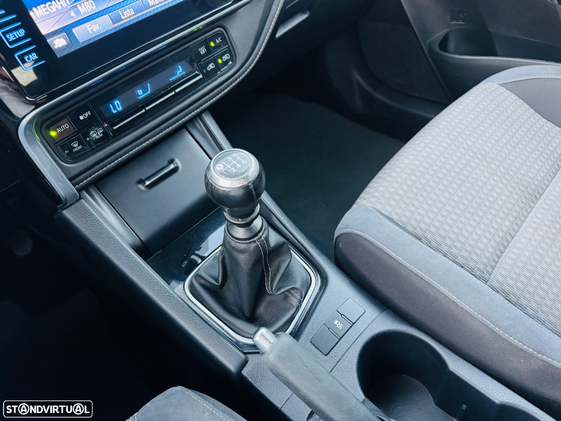 Toyota Auris Touring Sports - 27