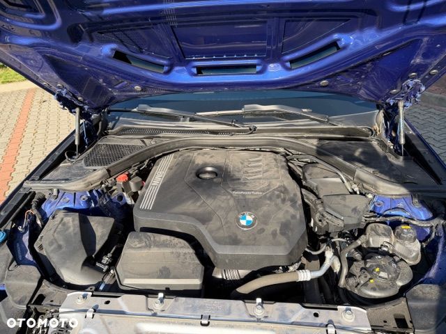 BMW Seria 3 330i M Sport sport - 22
