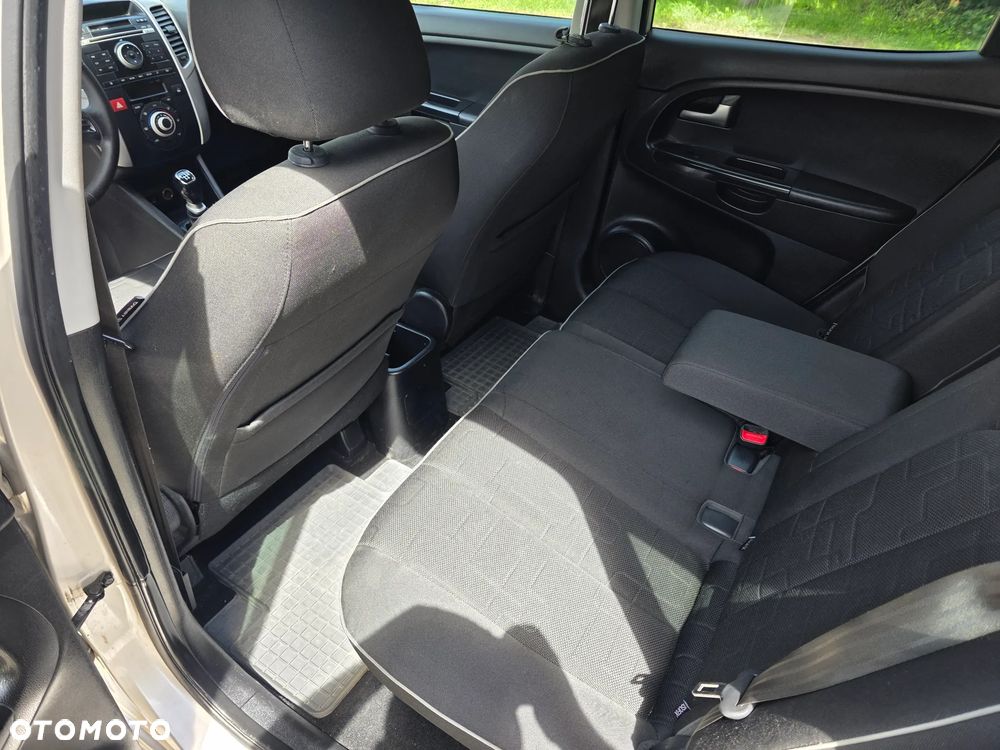 Kia Venga 1.4 L - 12